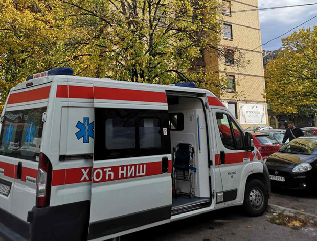 Стравична несрећа у Нишу: Дете (7) пало са 12. спрата, на месту остало мртво (ФОТО)